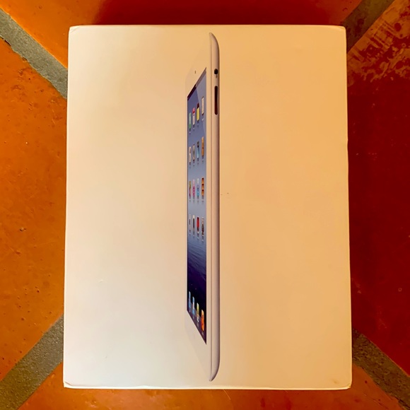 APPLE iPad 4G 32GB White A1430 + Hardshell Case + Keyboard + Accessories + Box - Picture 15 of 16